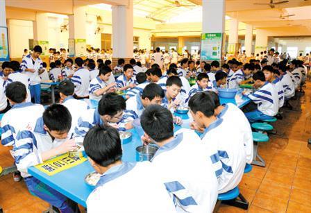 佛山里水食堂承包餐飲服務(wù)與工廠食堂送餐服務(wù) 專業(yè)餐飲解決方案